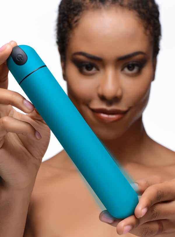 https://www.sextoydistributing.com/Merchant2/graphics/00000001/ag248-blue-femalemodel-001-vibration.jpg