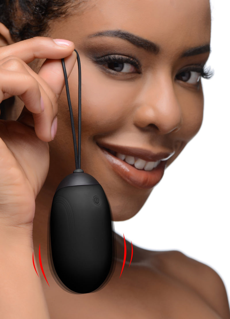 https://www.sextoydistributing.com/Merchant2/graphics/00000001/ag331-black-femalemodel-vibrations.jpg